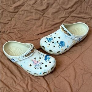 Disney World 4-parks CROCS